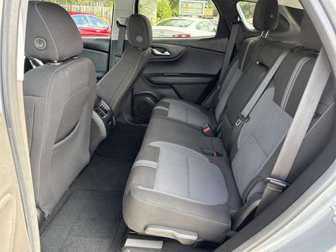 Used 2023 Chevrolet Blazer LT w/ Driver Confidence Package image 10