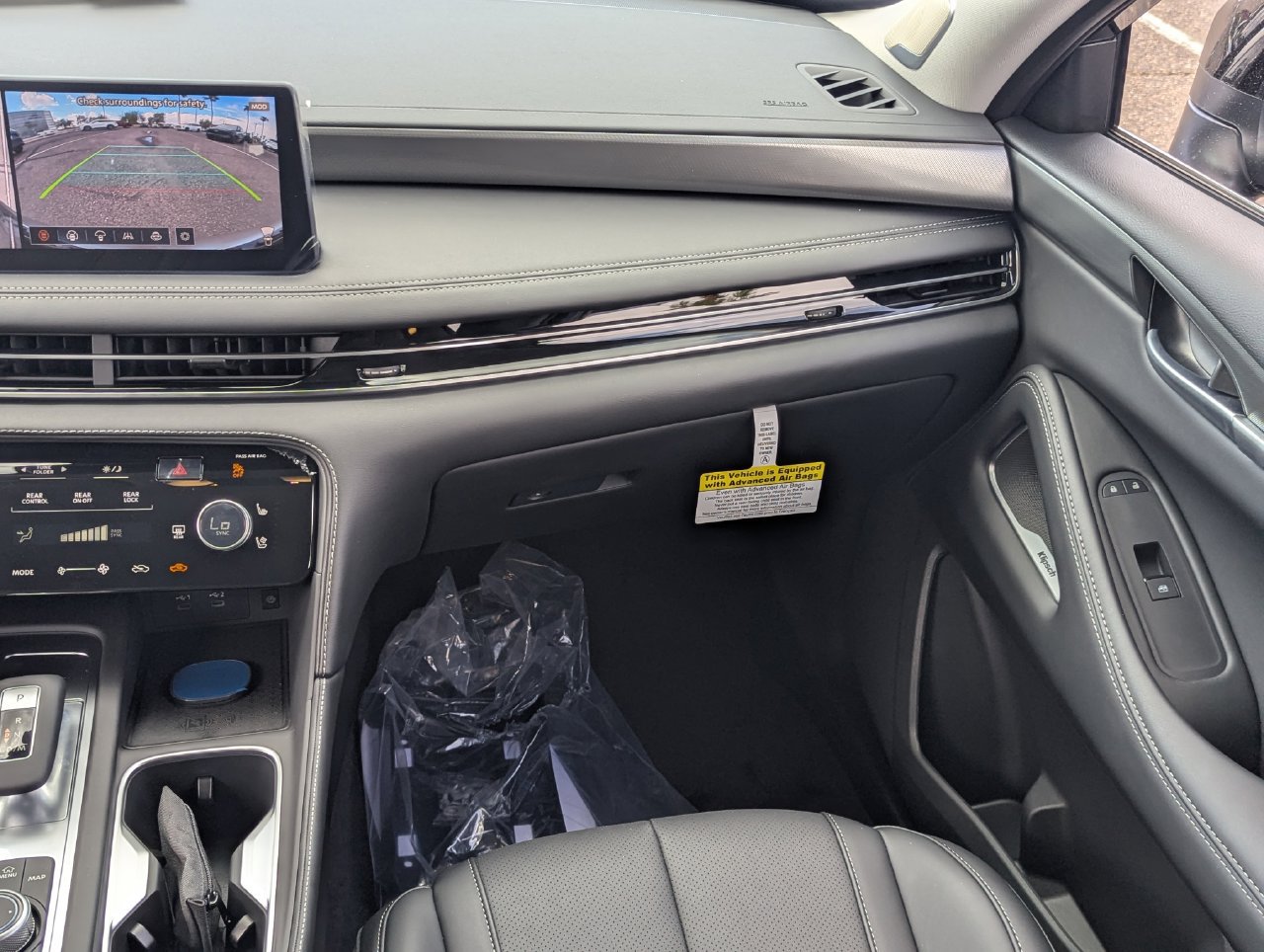 New 2027 INFINITI QX60 Luxe FWD image 36