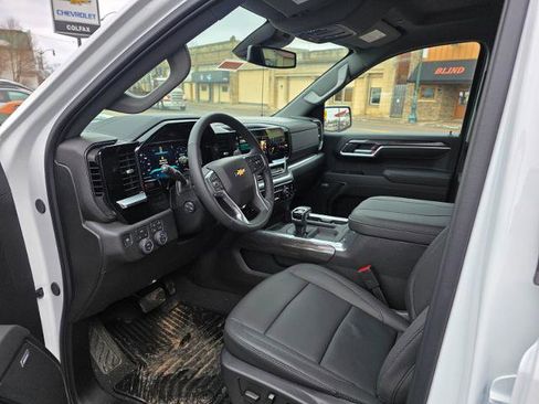 Used 2026 Chevrolet Silverado 1500 LTZ image 9