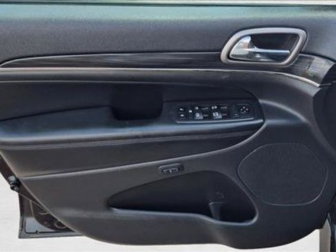 Used 2019 Jeep Grand Cherokee Limited X AWD/4WD image 11