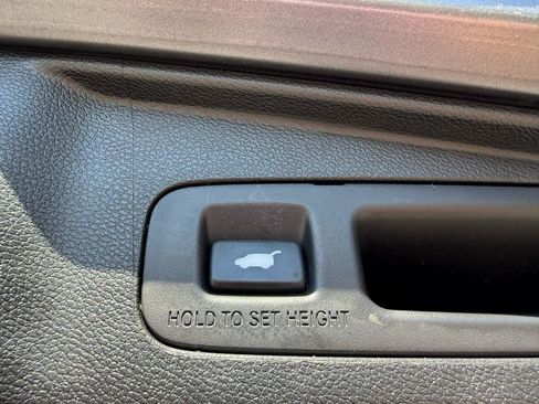 Used 2020 Honda CR-V EX-L image 16