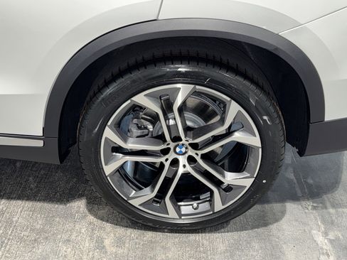 New 2026 BMW X5 xDrive40i AWD/4WD image 25