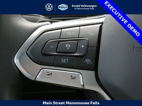 New 2025 Volkswagen Atlas Cross Sport SEL R-Line image 14