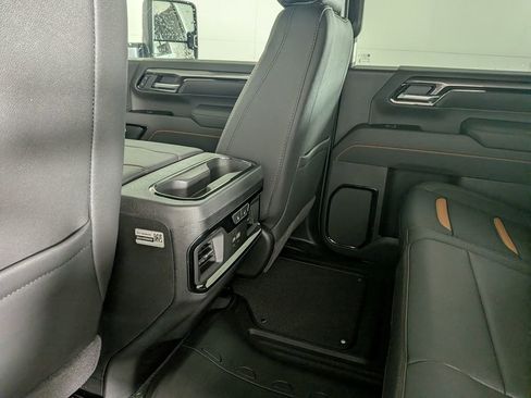 New 2026 GMC Sierra 3500 AT4 w/ AT4 Premium Plus Package image 33