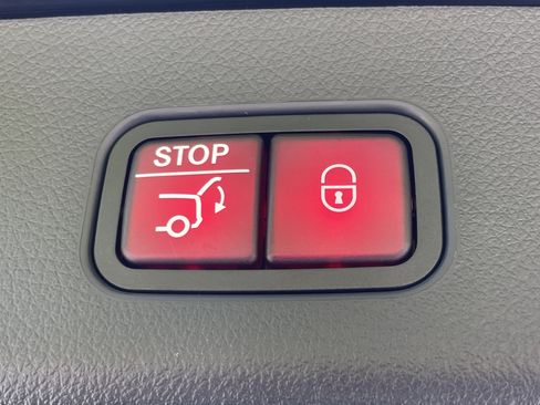 New 2026 Mercedes-Benz GLC 300 GLC 300 SUV image 12