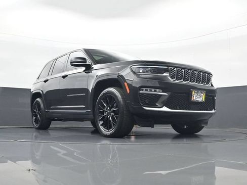 Used 2022 Jeep Grand Cherokee Summit w/ Adv Protech Group IV AWD/4WD image 23