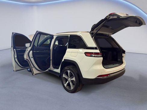 Used 2022 Jeep Grand Cherokee Limited 4xe AWD/4WD image 10