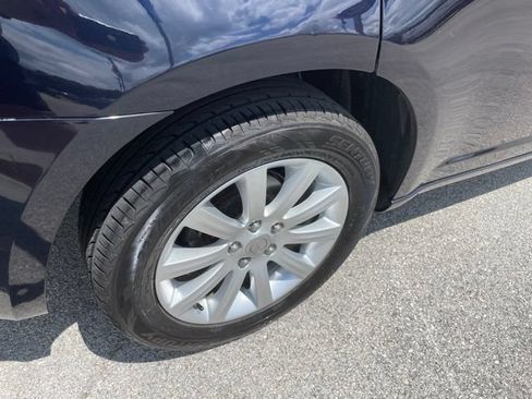 Used 2011 Chrysler 200 Touring FWD image 14
