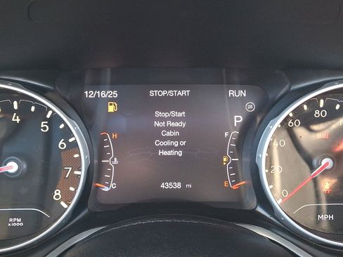 Used 2020 Jeep Compass Limited image 19