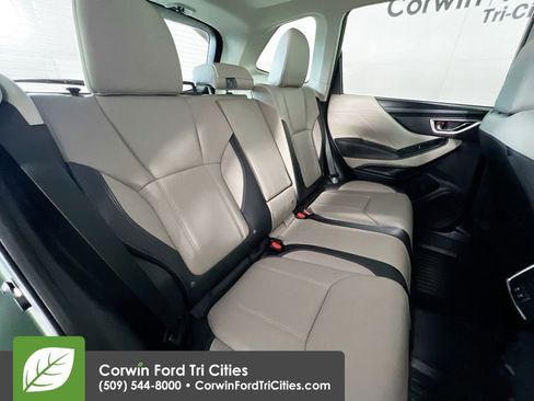 Used 2023 Subaru Forester Limited image 17