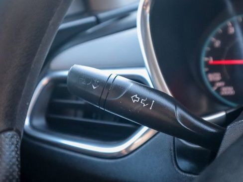 Used 2019 Chevrolet Equinox LS image 14