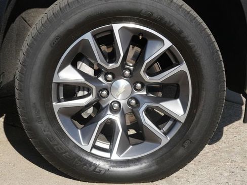 Used 2022 Chevrolet Silverado 1500 LT image 9