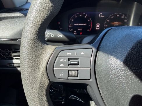 Used 2025 Honda Accord LX image 21