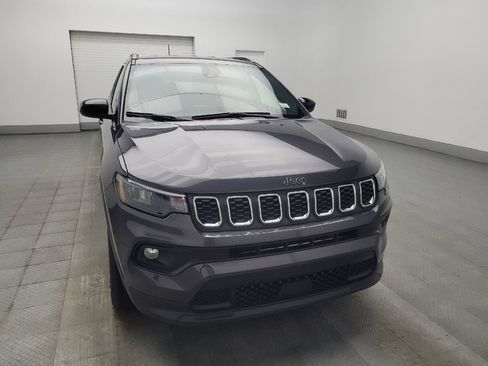 Used 2024 Jeep Compass Latitude AWD/4WD image 14