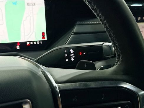 New 2025 GMC Acadia Elevation w/ Elevation Premium Package image 17