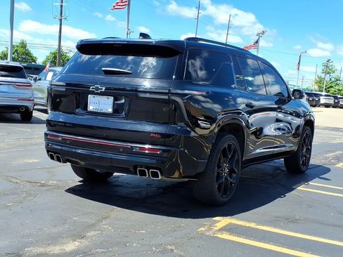 Used 2024 Chevrolet Traverse RS AWD/4WD image 7