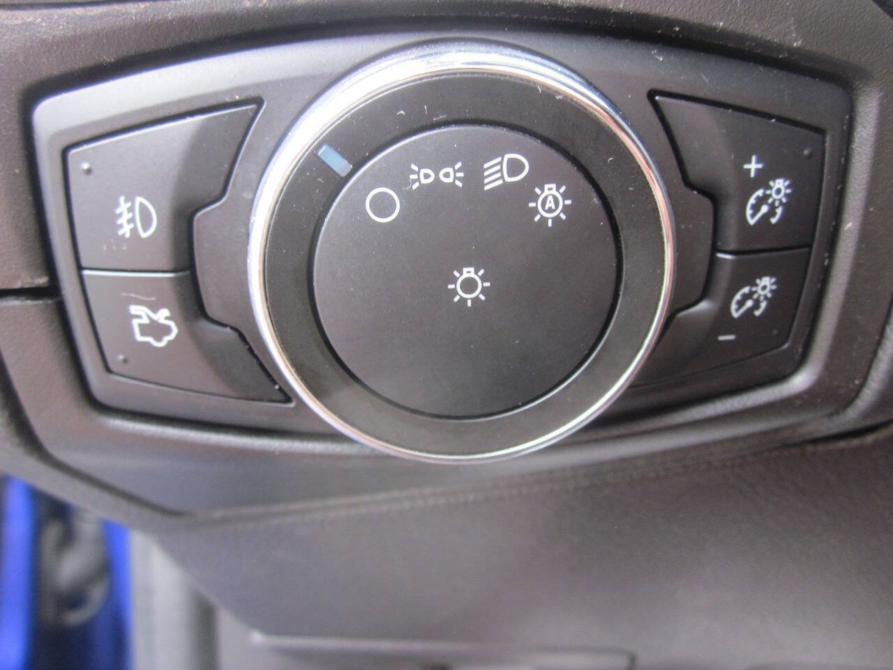 Used 2014 Ford Focus SE w/ Equipment Group 201A FWD image 19