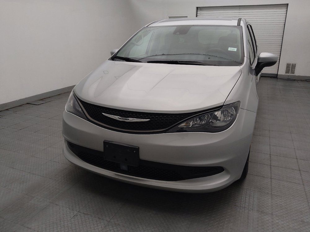 Used 2023 Chrysler Voyager LX FWD image 15