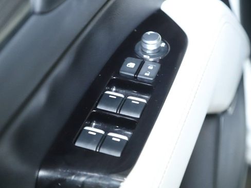 Used 2022 MAZDA CX-5 AWD 2.5 S w/ Premium Plus Pkg image 18