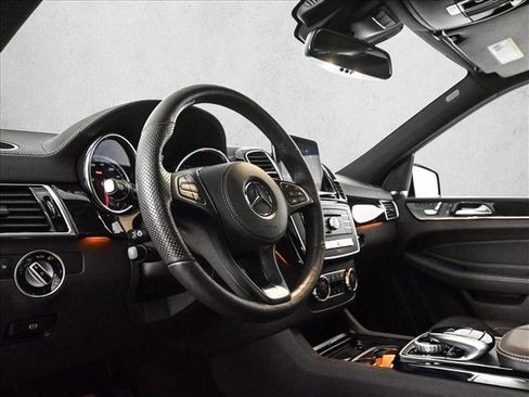 Used 2018 Mercedes-Benz GLS 450 4MATIC image 10