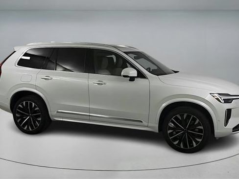 Certified 2026 Volvo XC90 B6 Ultra w/ Protection Package AWD/4WD image 2