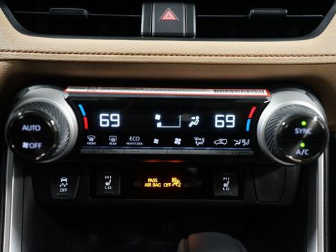 New 2025 Toyota RAV4 XLE image 20