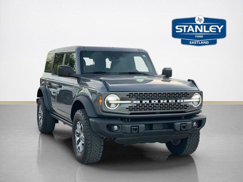 Used 2025 Ford Bronco Badlands AWD/4WD image 1