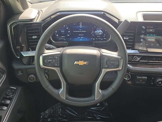 Certified 2026 Chevrolet Silverado 1500 LT RWD image 11