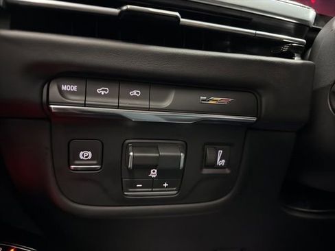 Used 2026 Cadillac Escalade V w/ LPO, ONYX Package image 21