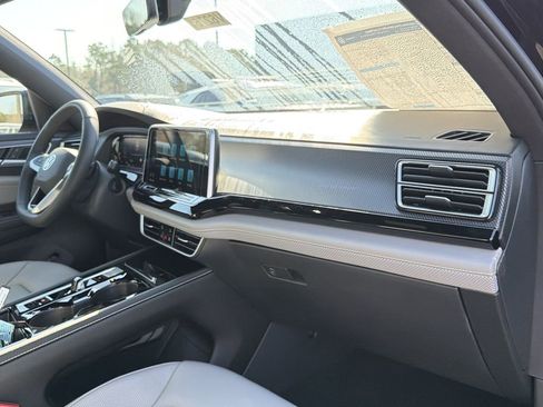 New 2026 Volkswagen Atlas Cross Sport SEL R-Line AWD/4WD image 20