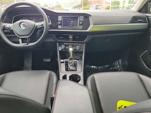 Used 2019 Volkswagen Jetta SE image 14