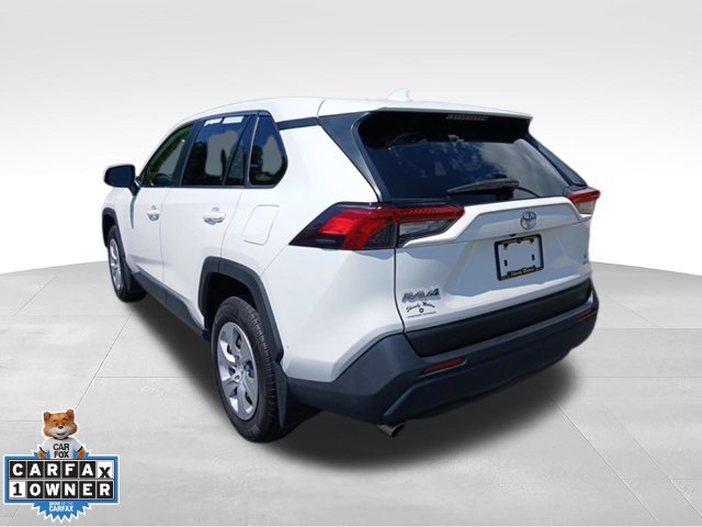 Used 2023 Toyota RAV4 LE AWD/4WD image 4