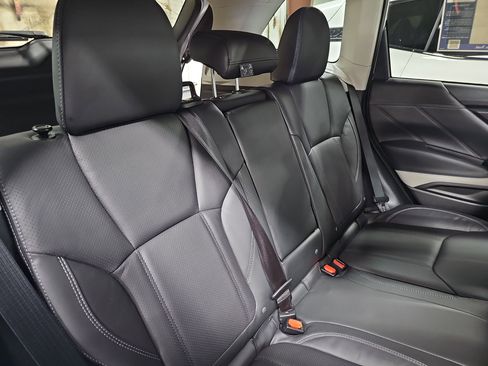 Used 2024 Subaru Forester Limited w/ Convenience Package AWD/4WD image 12
