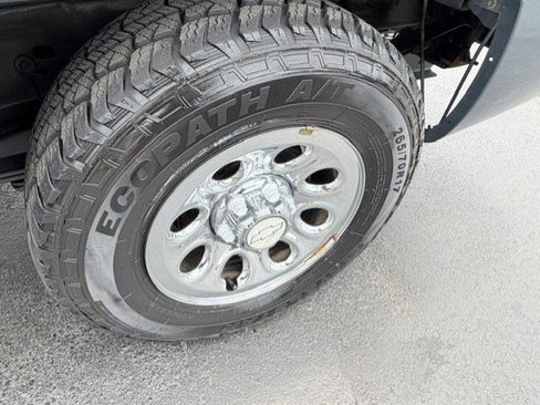 Used 2006 Chevrolet Silverado 1500 LS w/ Chrome Exterior Package RWD image 10