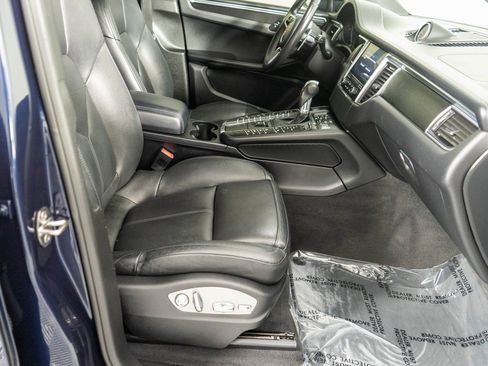 Used 2018 Porsche Macan GTS image 10