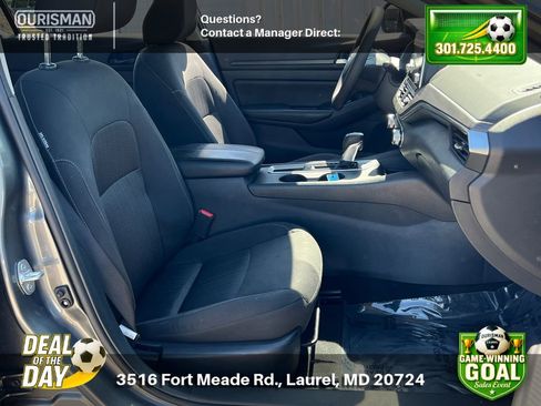 Used 2025 Nissan Altima 2.5 SV FWD image 20