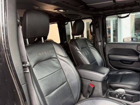 Used 2018 Jeep Wrangler Unlimited Sahara w/ LED Lighting Group image 21