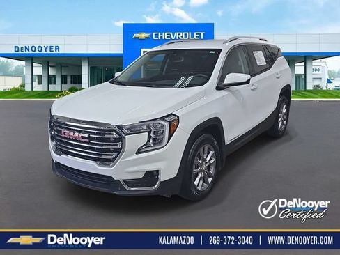 Used 2023 GMC Terrain SLT w/ Infotainment Package II AWD/4WD image 1