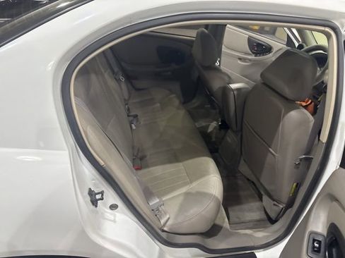 Used 2002 Chevrolet Malibu LS w/ Preferred Equipment Group 1 image 29