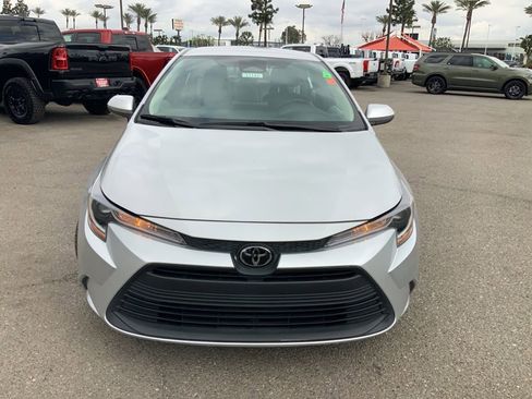 Used 2024 Toyota Corolla LE image 3