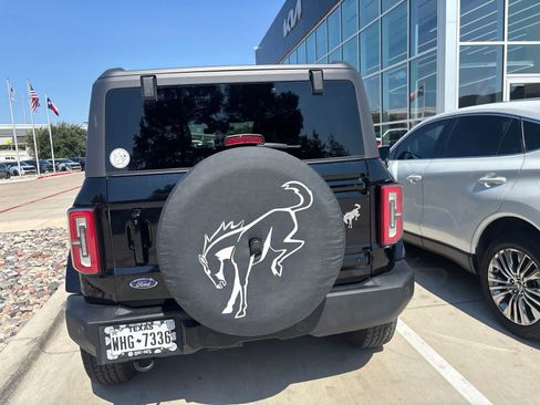 Used 2024 Ford Bronco Outer Banks AWD/4WD image 5
