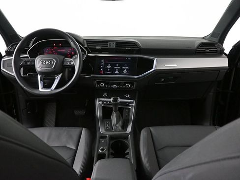Used 2020 Audi Q3 2.0T Premium w/ Convenience Package image 16