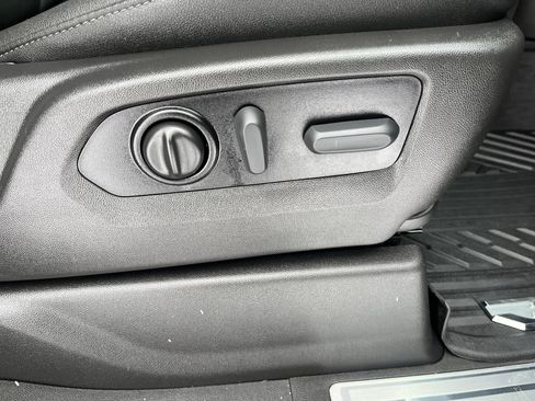 Used 2022 Chevrolet Silverado 3500 LTZ w/ LTZ Plus Package image 20