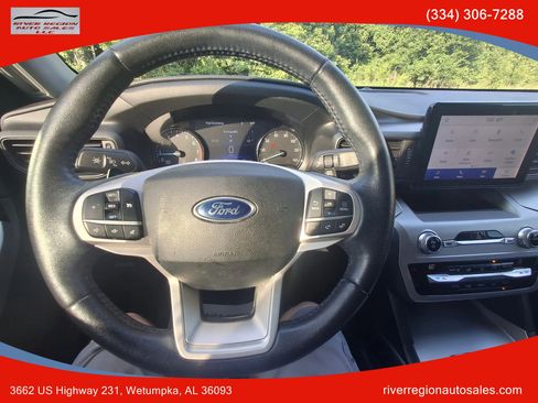 Used 2021 Ford Explorer XLT w/ Class III Trailer Tow Package AWD/4WD image 7