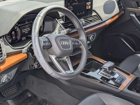 Used 2022 Audi Q5 2.0T Premium Plus w/ Premium Plus Package AWD/4WD image 18