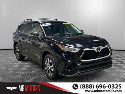 Used 2022 Toyota Highlander XLE