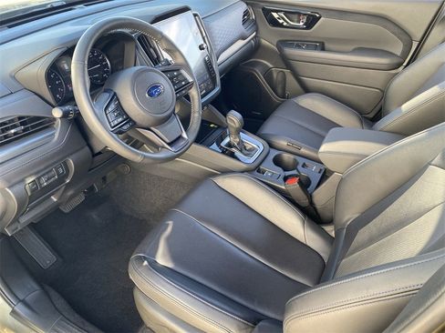 Used 2025 Subaru Forester Limited image 14