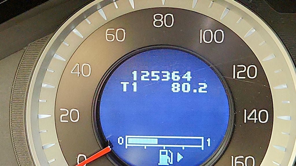Used 2013 Volvo XC60 T6 AWD/4WD image 16