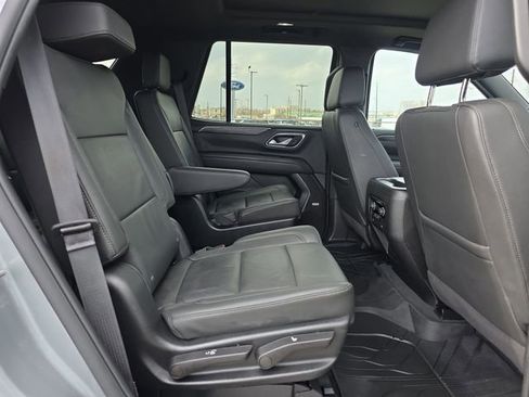 Used 2024 Chevrolet Tahoe Z71 w/ Luxury Package image 15