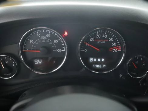 Used 2017 Jeep Wrangler Unlimited Rubicon image 18